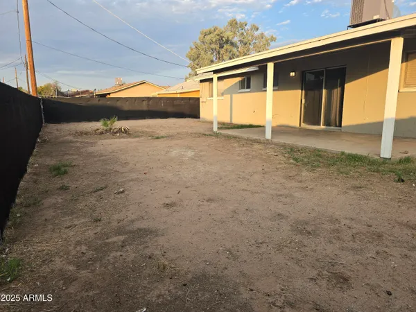 $359,000 | 2211 West Pecan Road, Phoenix, AZ 85041