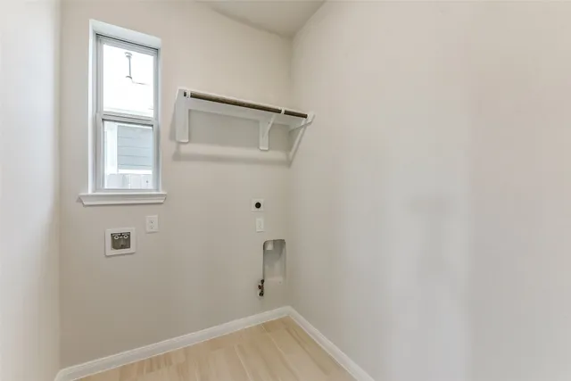 $394,045 | 4616 Mesquite Trail Blush, Pinehurst, TX 77362