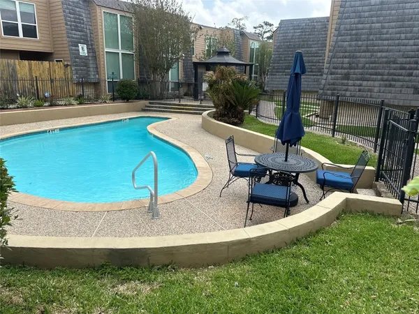 $85,000 | 16120 Stuebner Airline Road, Unit 202, Spring, TX 77379