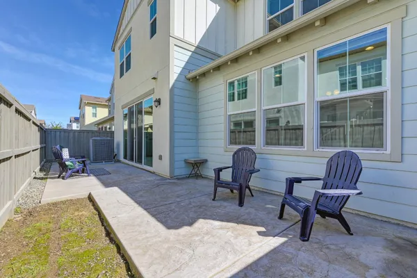 $1,150,000 | 2230 Cannery Loop, Davis, CA 95616
