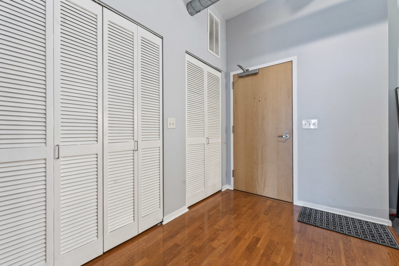 2323 West Pershing Road, Unit 416 Chicago, IL 60609 - Photo 16 of 21 Gallery Image 16