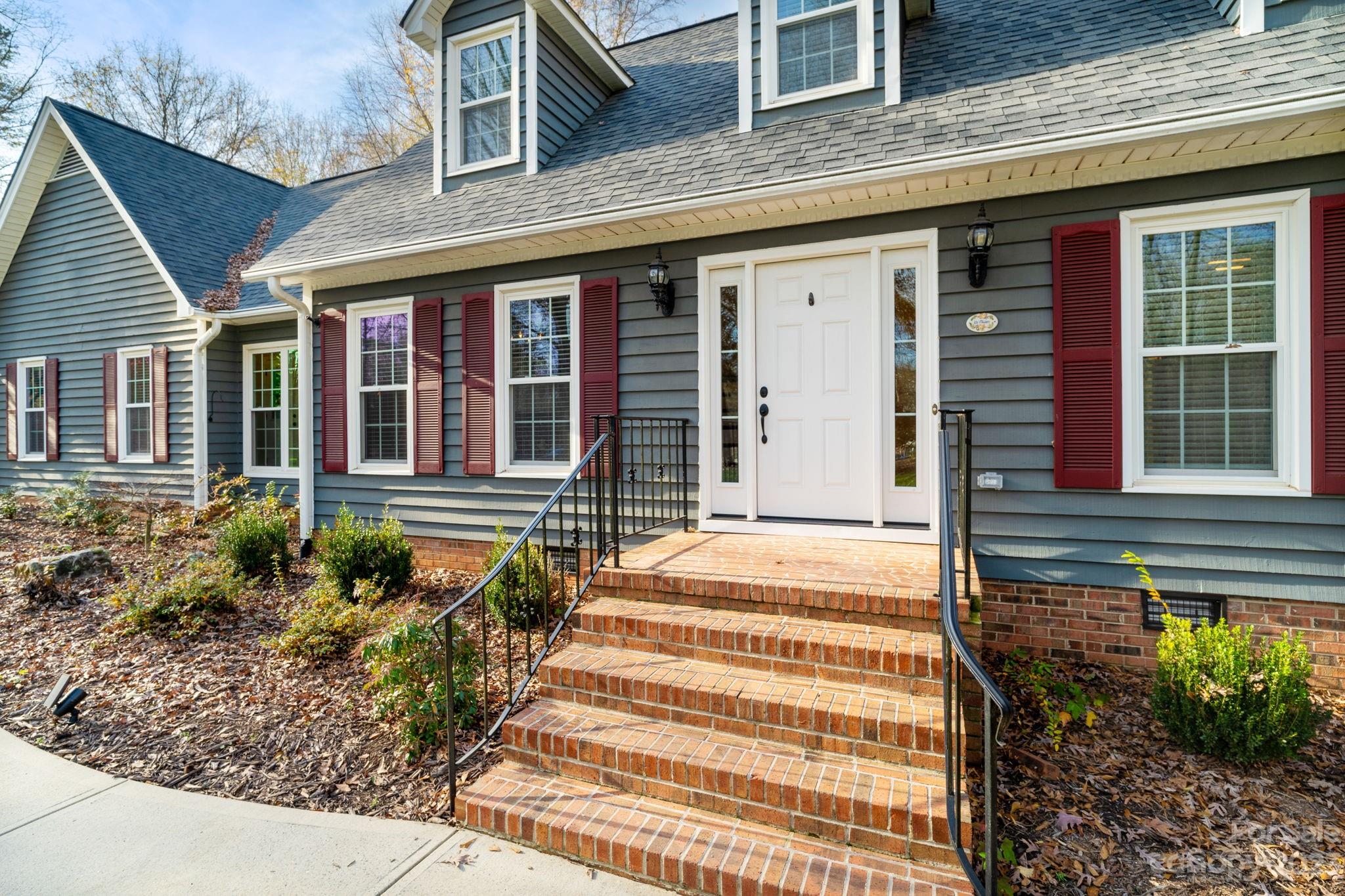 1164 Kimbrell Road Fort Mill, SC 29715 - Photo 5 of 47 Gallery Image 5