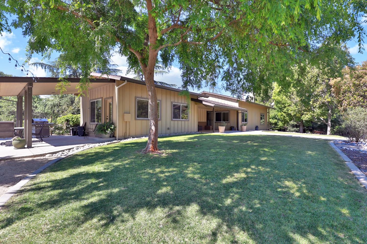 6490 Pleasant Valley Road Diamond Springs, CA 95619 - Photo 3 of 36