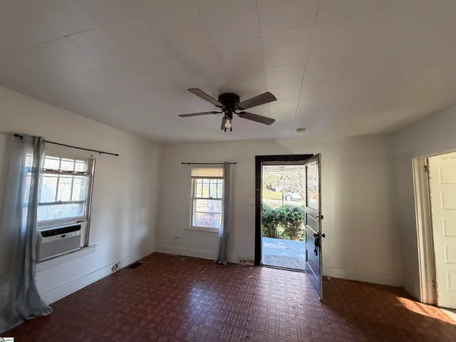 $165,000 | 210 Gridley Street, Greenville, SC 29609