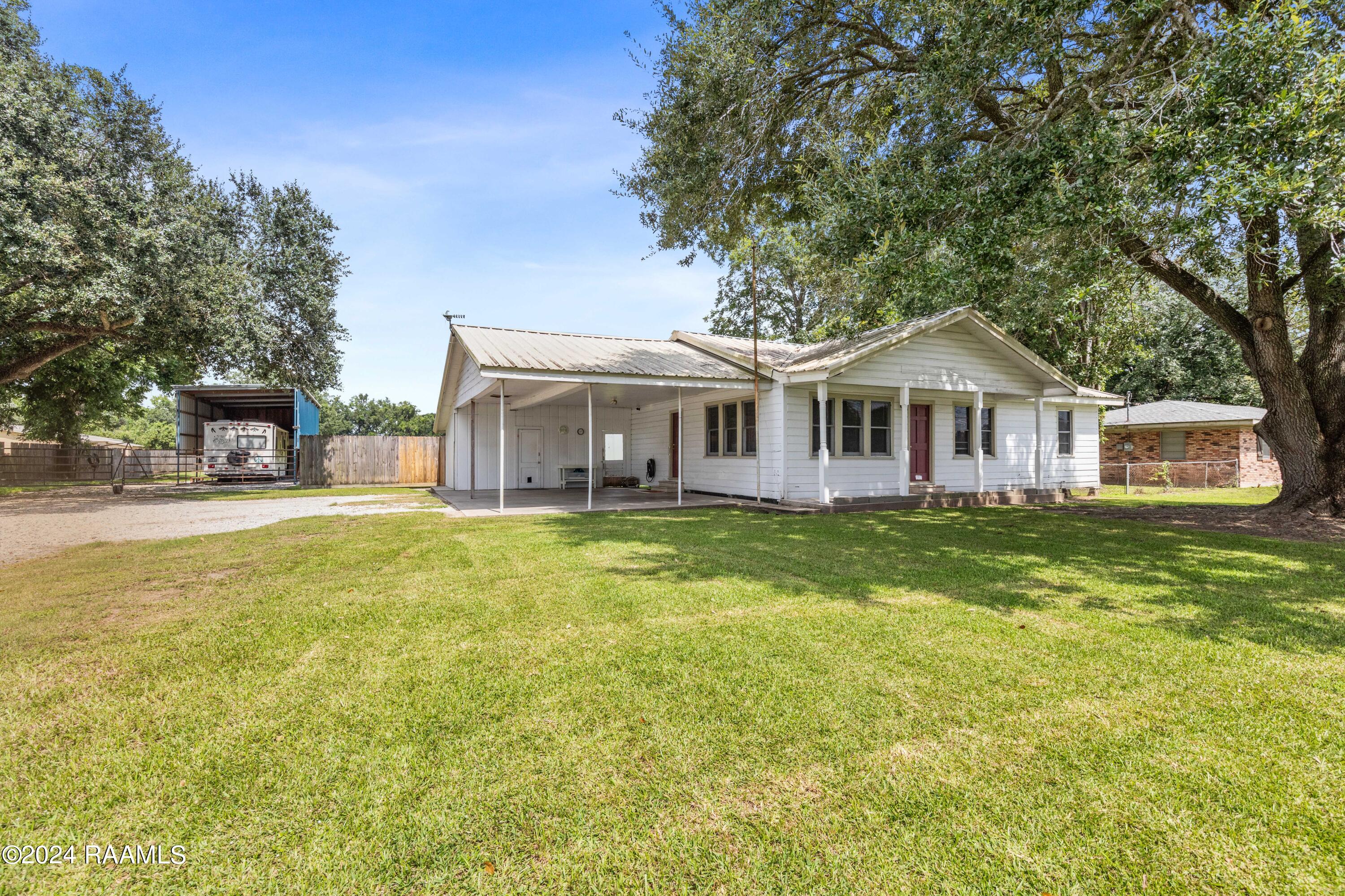129 East Broussard Road Lafayette, LA 70503 - Photo 4 of 40 129EBroussard-5