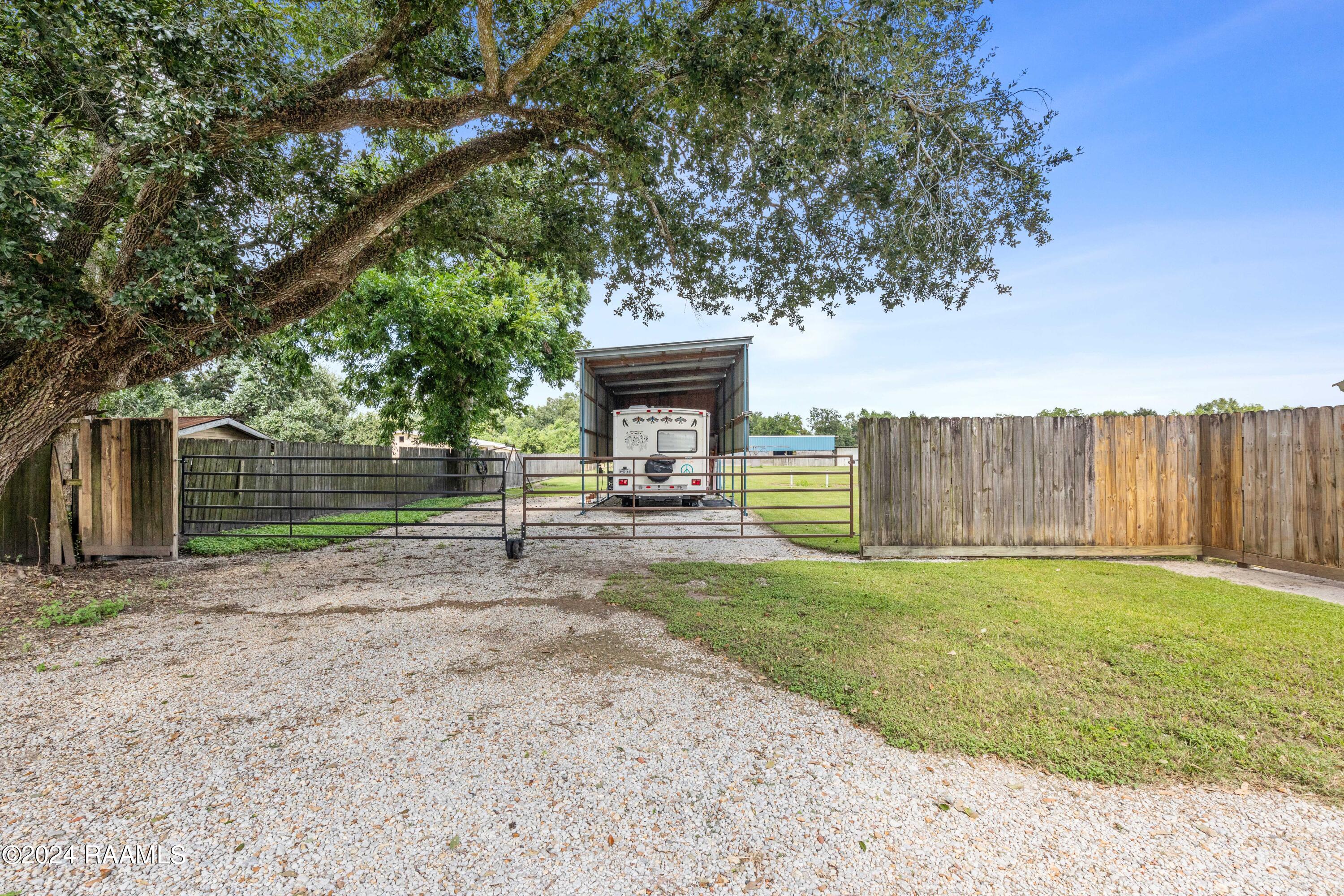 129 East Broussard Road Lafayette, LA 70503 - Photo 7 of 40 129EBroussard-8