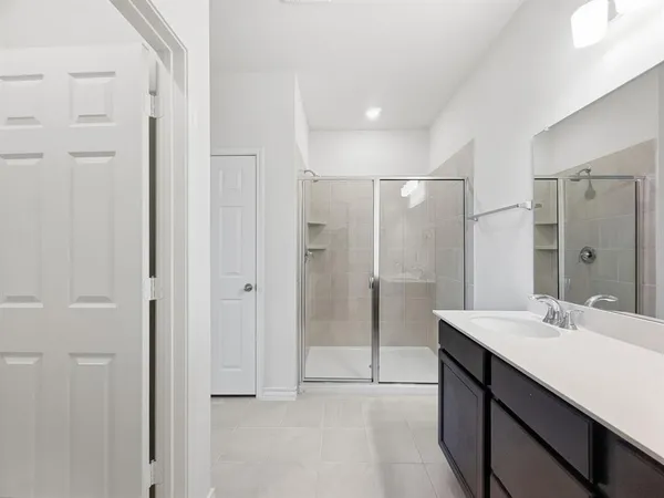 a view of a back yard