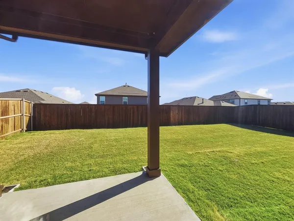 $2,100 | 663 Saxony Drive, Princeton, TX 75407