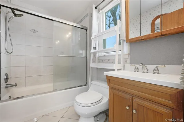 $625,000 | 2522 Hewlett Lane, Bellmore, NY 11710