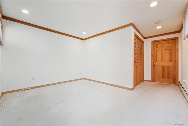 $625,000 | 2522 Hewlett Lane, Bellmore, NY 11710