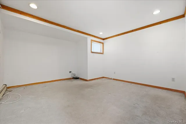 $625,000 | 2522 Hewlett Lane, Bellmore, NY 11710