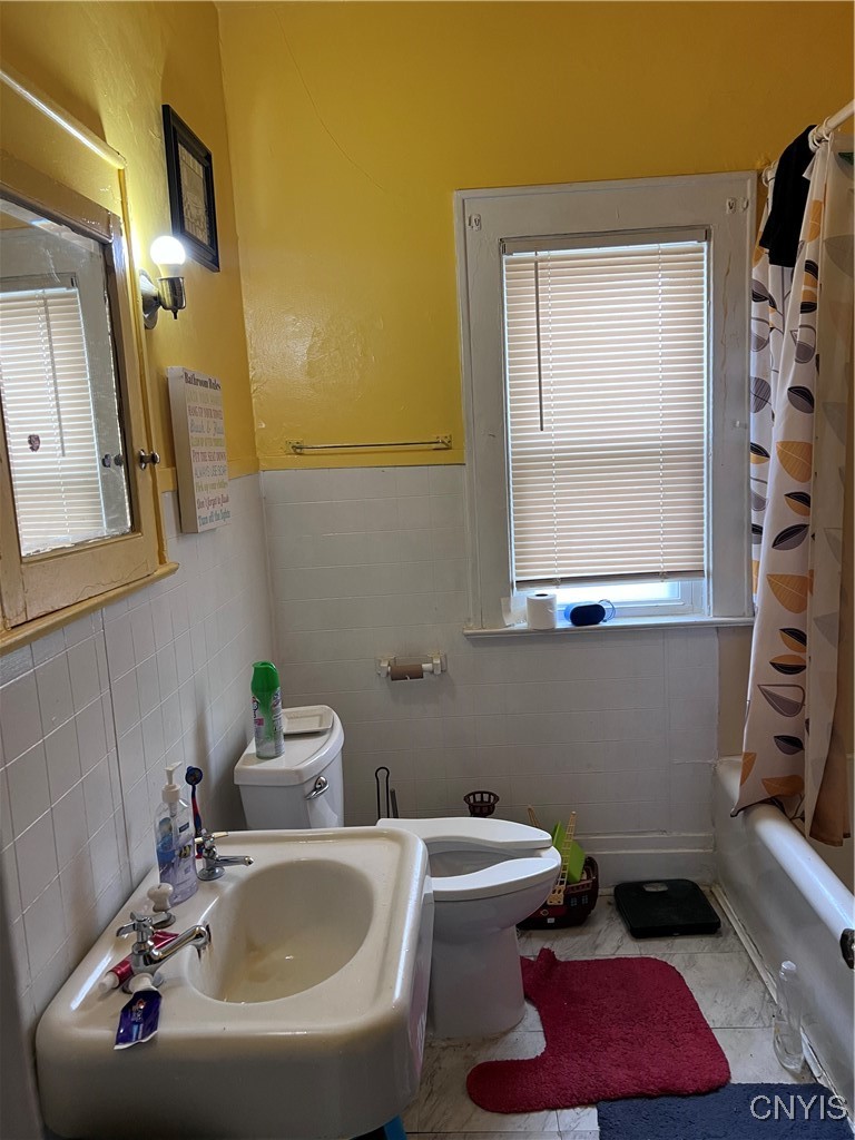 231 Allen Street Syracuse, NY 13210 - Photo 12 of 16