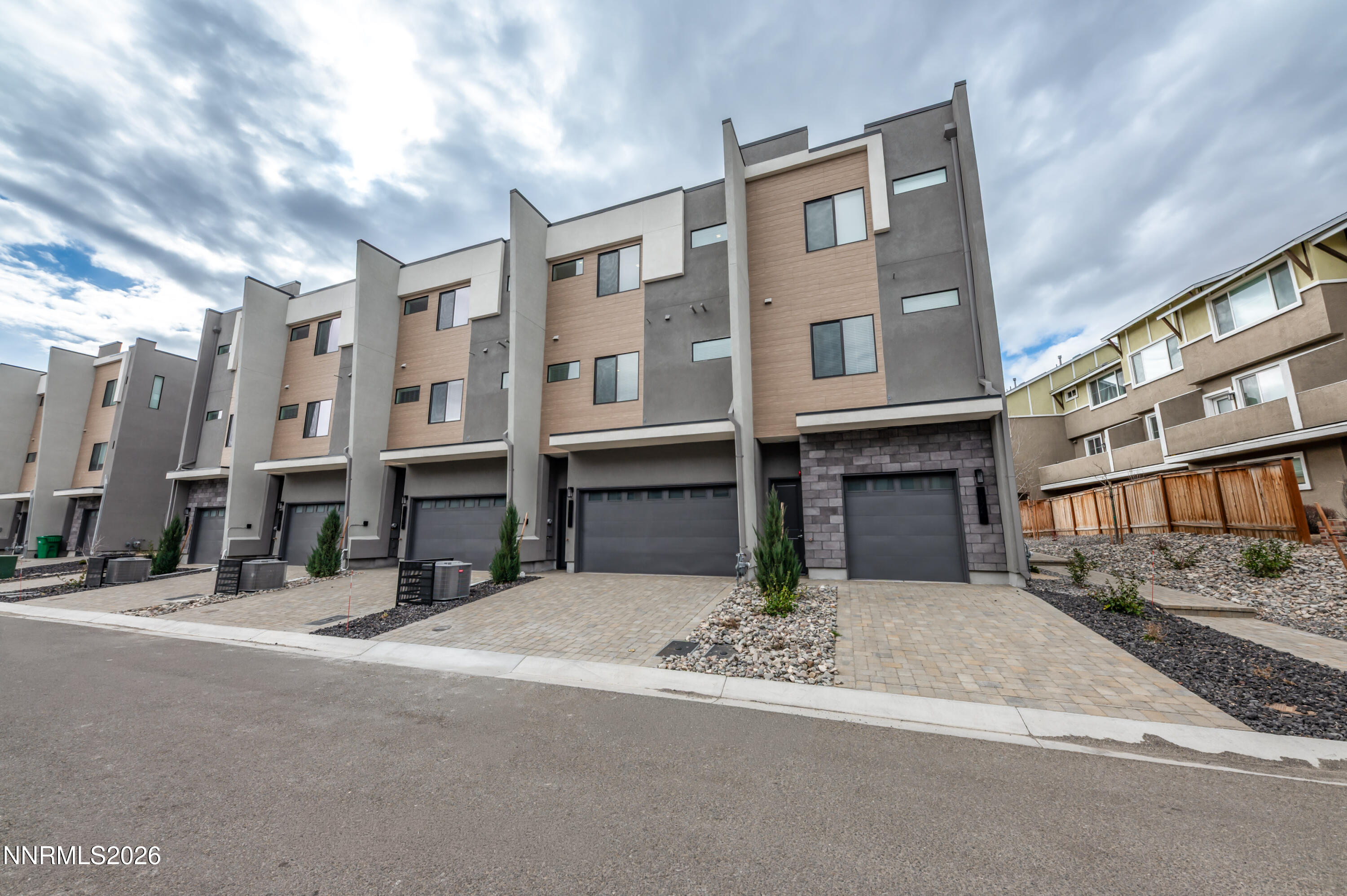 125 Rissone Lane, Unit 47 Reno, NV 89503 - Photo 3 of 4 R-1037