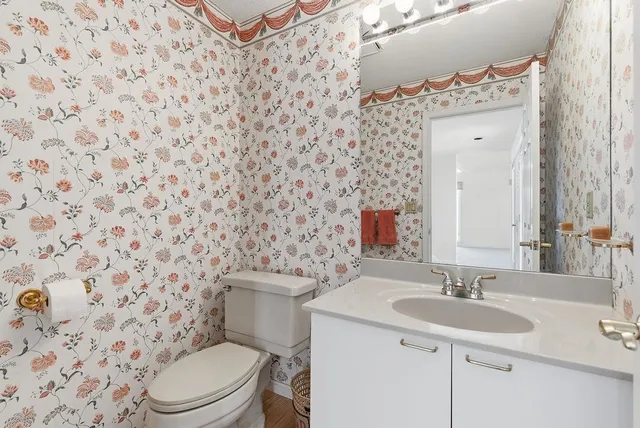 $515,000 | 190 Chase Way, Unit 190, Manchester, NH 03104