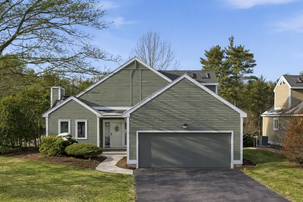 $505,000 | 190 Chase Way, Unit 190, Manchester, NH 03104
