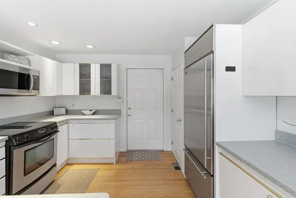 $505,000 | 190 Chase Way, Unit 190, Manchester, NH 03104