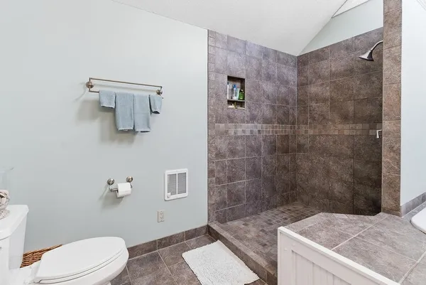 $505,000 | 190 Chase Way, Unit 190, Manchester, NH 03104