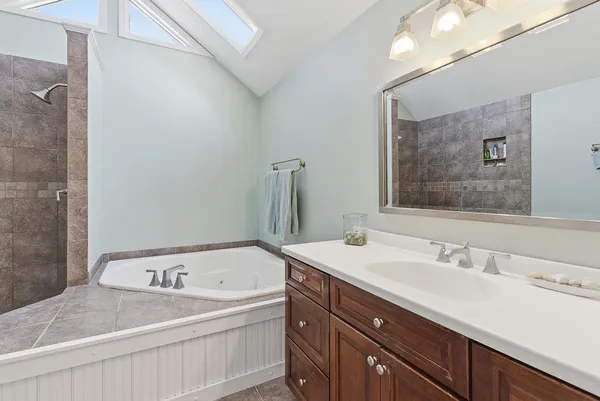 $505,000 | 190 Chase Way, Unit 190, Manchester, NH 03104