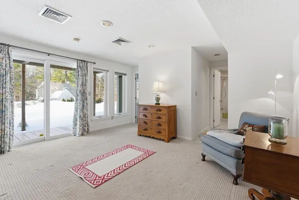 $505,000 | 190 Chase Way, Unit 190, Manchester, NH 03104