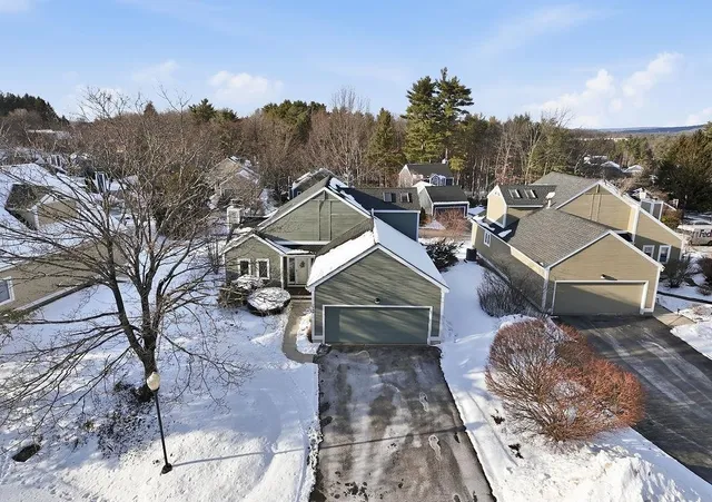 $515,000 | 190 Chase Way, Unit 190, Manchester, NH 03104