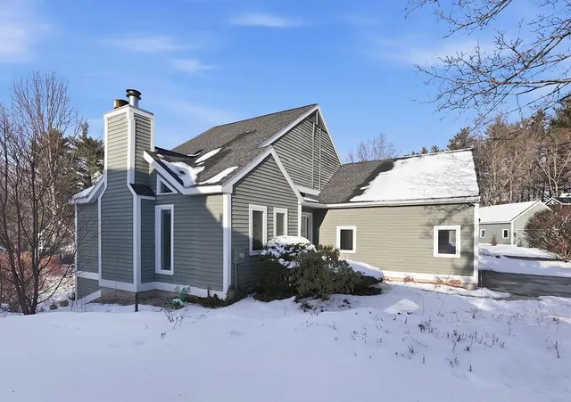 $515,000 | 190 Chase Way, Unit 190, Manchester, NH 03104