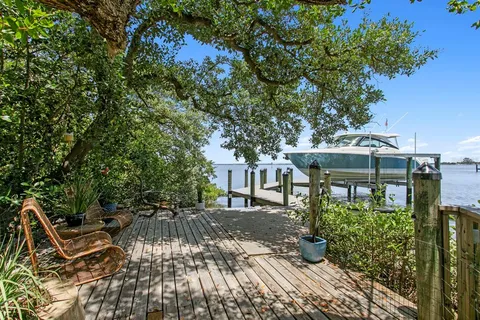 $4,000,000 | 220 North Harbor Drive, Holmes Beach, FL 34217