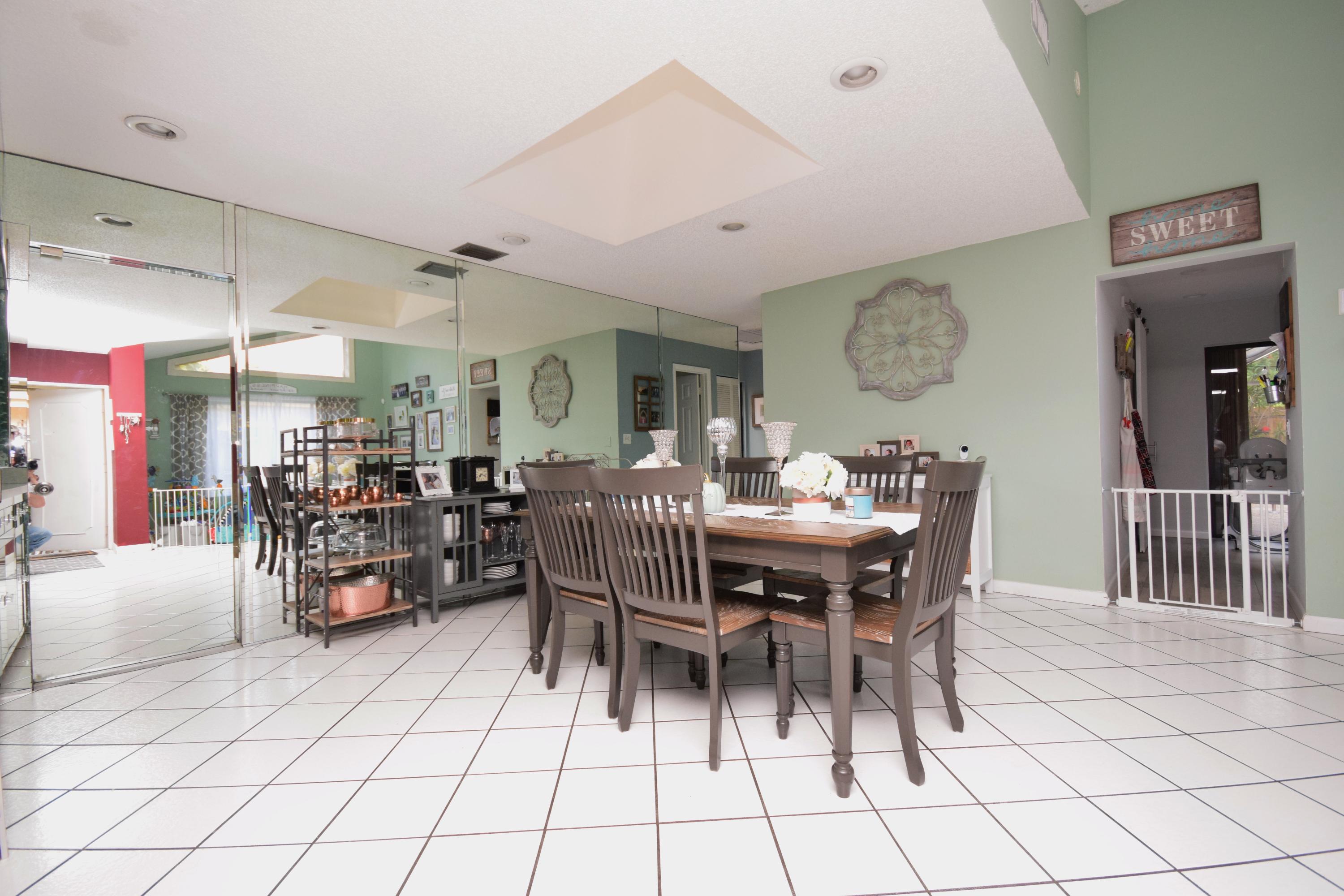7725 Stanway Place, Unit 47 Boca Raton, FL 33433 - Photo 5 of 24 DSC_0004