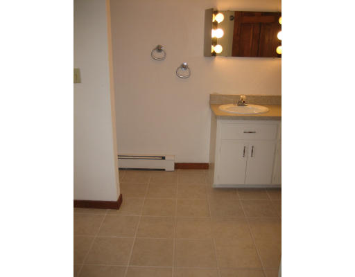 970 Main Street Hanover, MA 02339 - Photo 6 of 9