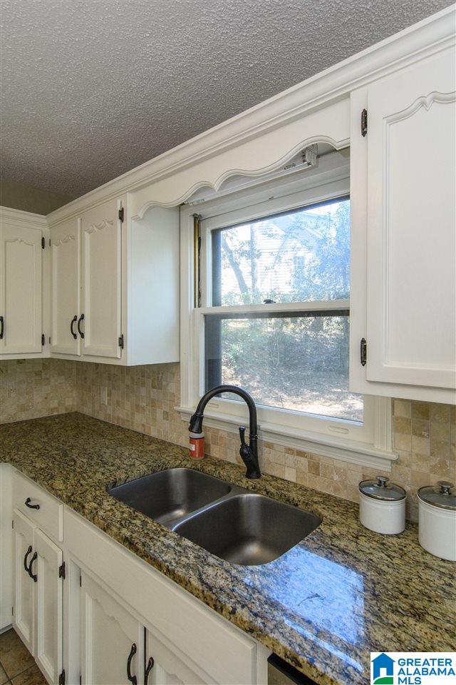 2029 Crossvine Road Birmingham, AL 35244 - Photo 14 of 48