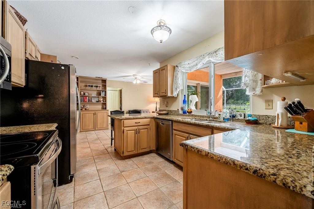 4559 Springview Circle LaBelle, FL 33935 - Photo 13 of 35