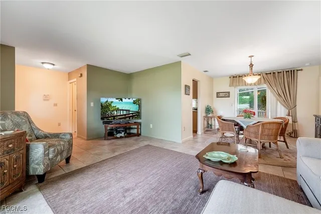 $354,900 | 4559 Springview Circle, LaBelle, FL 33935