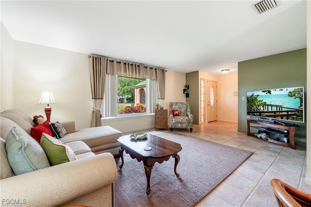 4559 Springview Circle LaBelle, FL 33935 - Photo 8 of 35