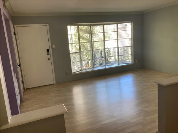 $1,300 | 800 Post Oak Boulevard, Unit 50, Houston, TX 77056