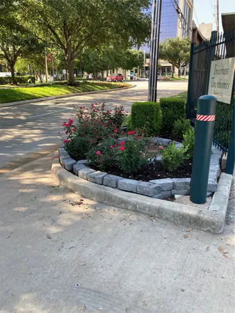 $1,300 | 800 Post Oak Boulevard, Unit 50, Houston, TX 77056