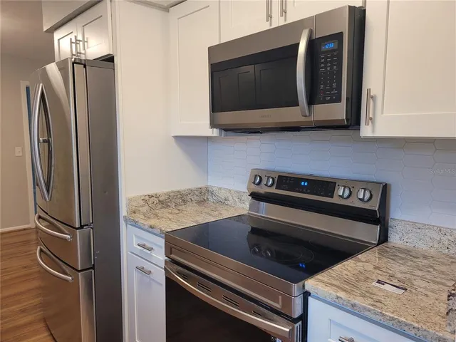 $2,800 | 13705 Jamaica Drive, Seminole, FL 33776