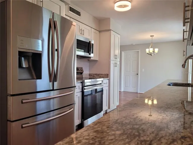 $2,800 | 13705 Jamaica Drive, Seminole, FL 33776