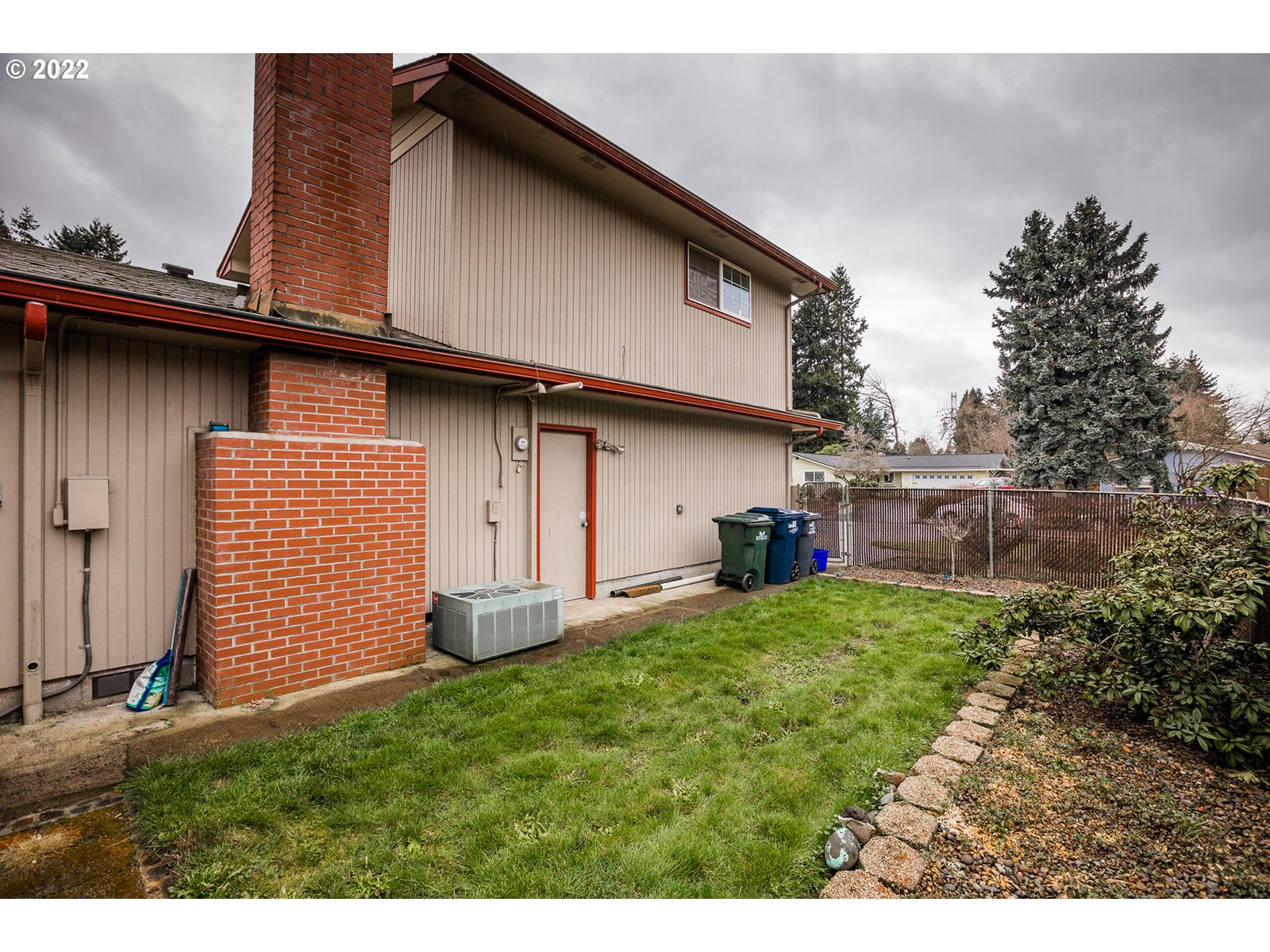 753 Rowan Avenue Springfield, OR 97477 - Photo 23 of 30 a house view with a backyard space