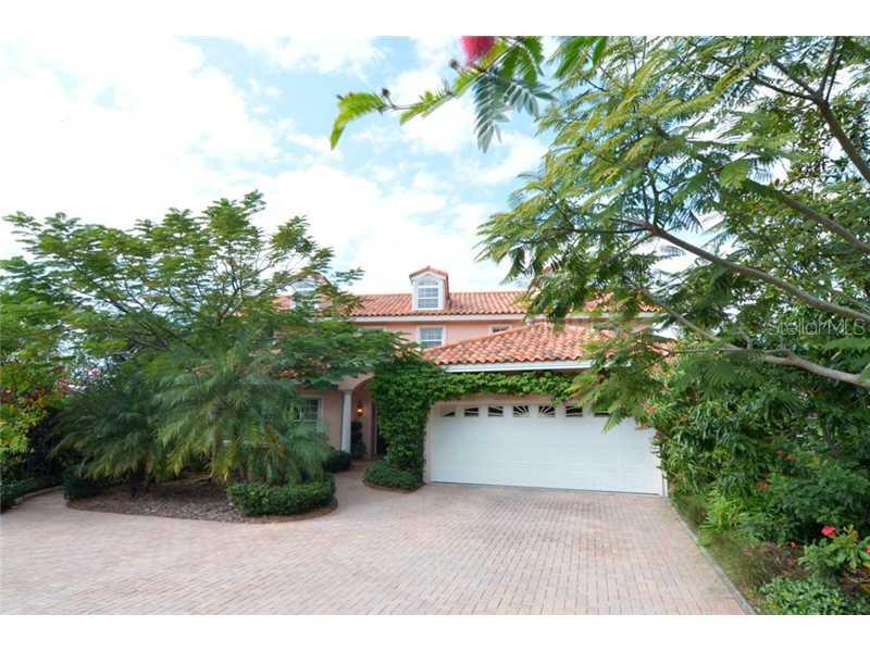 526 Riviera Drive Tampa, FL 33606 - Photo 1 of 1 a view of a terrace