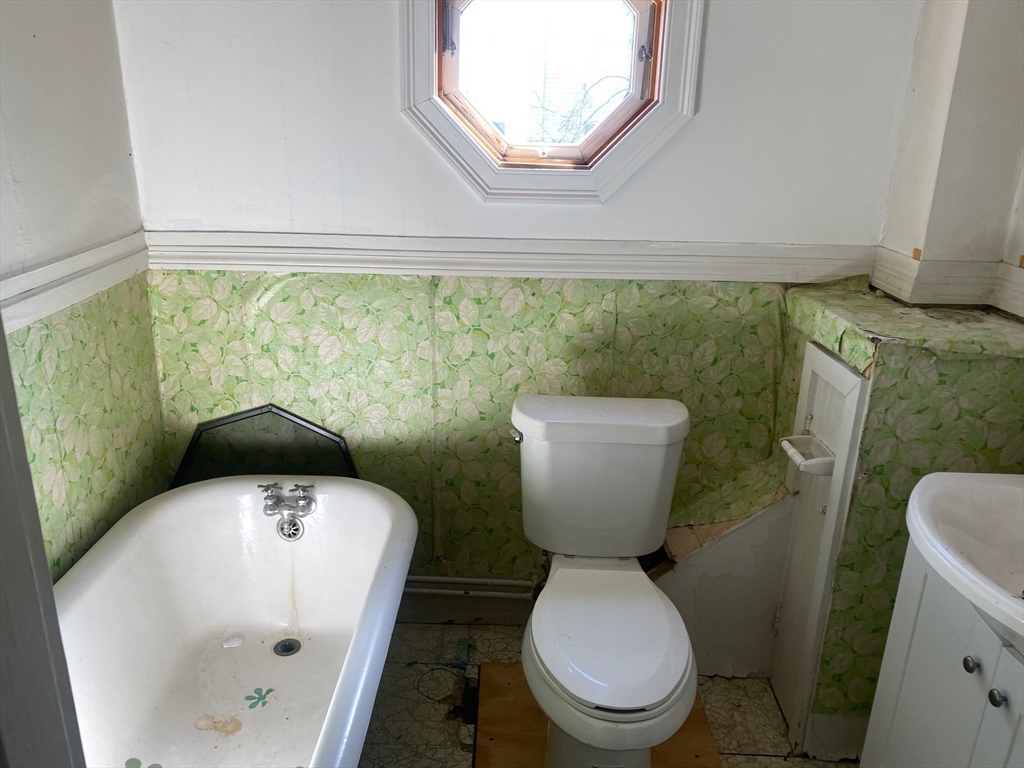 100 College Farm Road Waltham, MA 02451 - Photo 11 of 12 Gallery Image 11