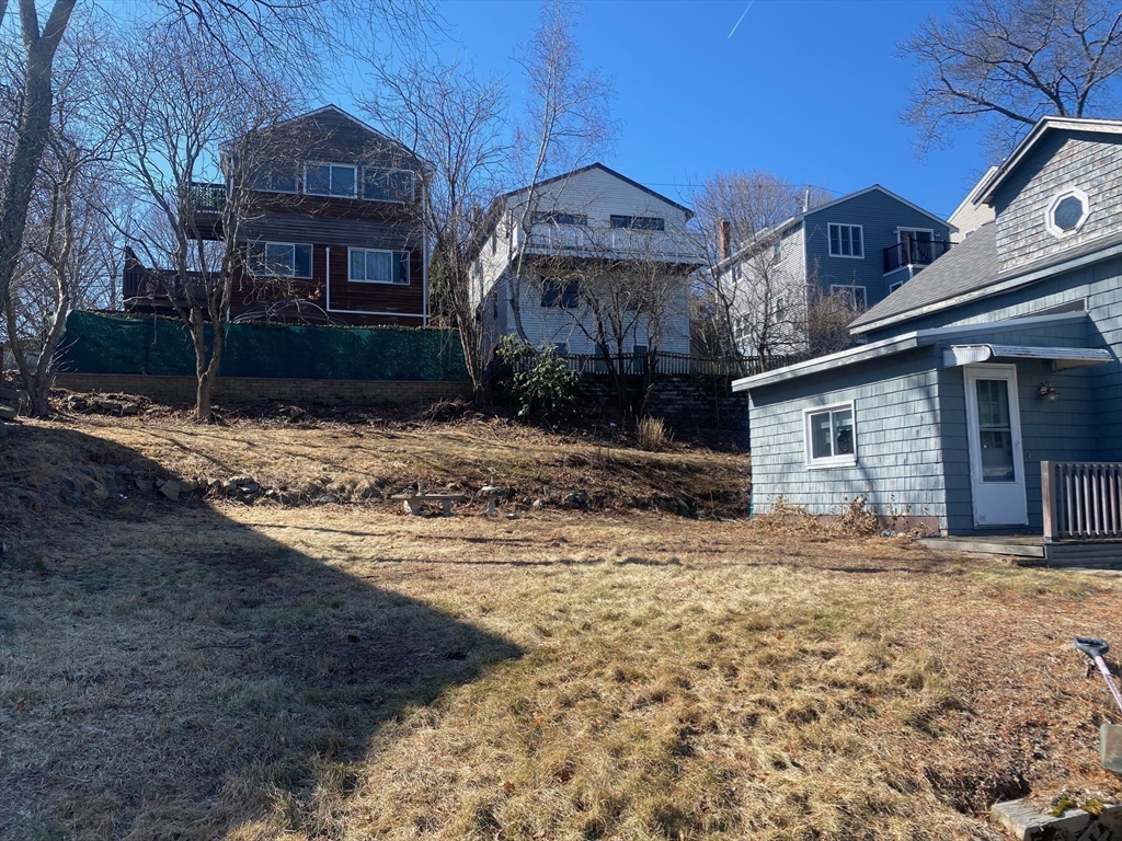 100 College Farm Road Waltham, MA 02451 - Photo 4 of 12 Gallery Image 4