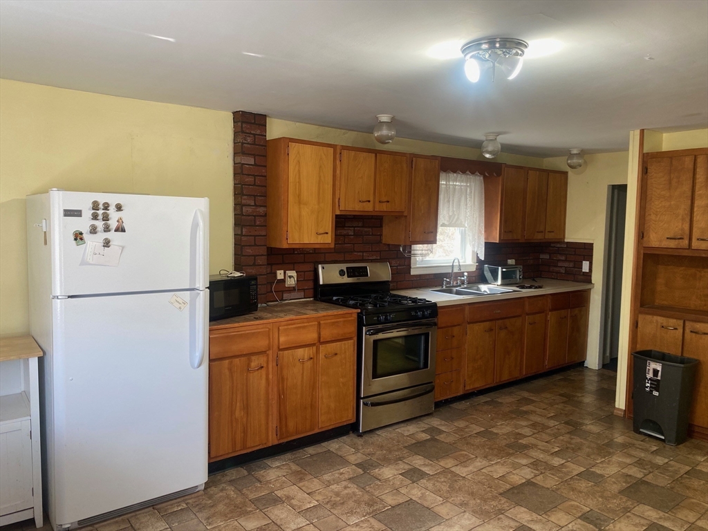 100 College Farm Road Waltham, MA 02451 - Photo 7 of 12 Gallery Image 7
