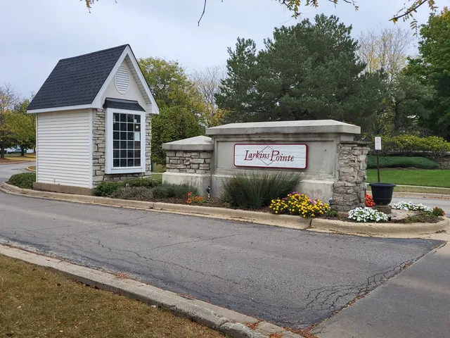 $225,000 | 1911 Mayan Court, Unit 1911, Joliet, IL 60435