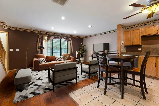 $225,000 | 1911 Mayan Court, Unit 1911, Joliet, IL 60435