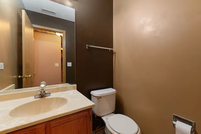 $225,000 | 1911 Mayan Court, Unit 1911, Joliet, IL 60435