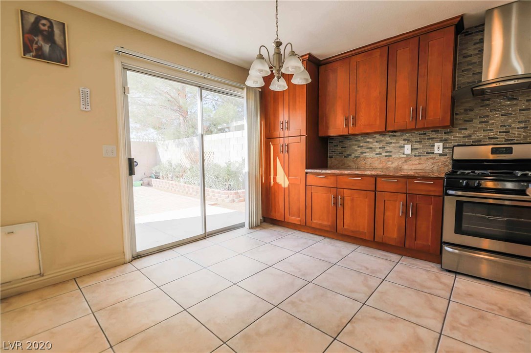 7229 Falling Timber Court Las Vegas, NV 89113 - Photo 11 of 40