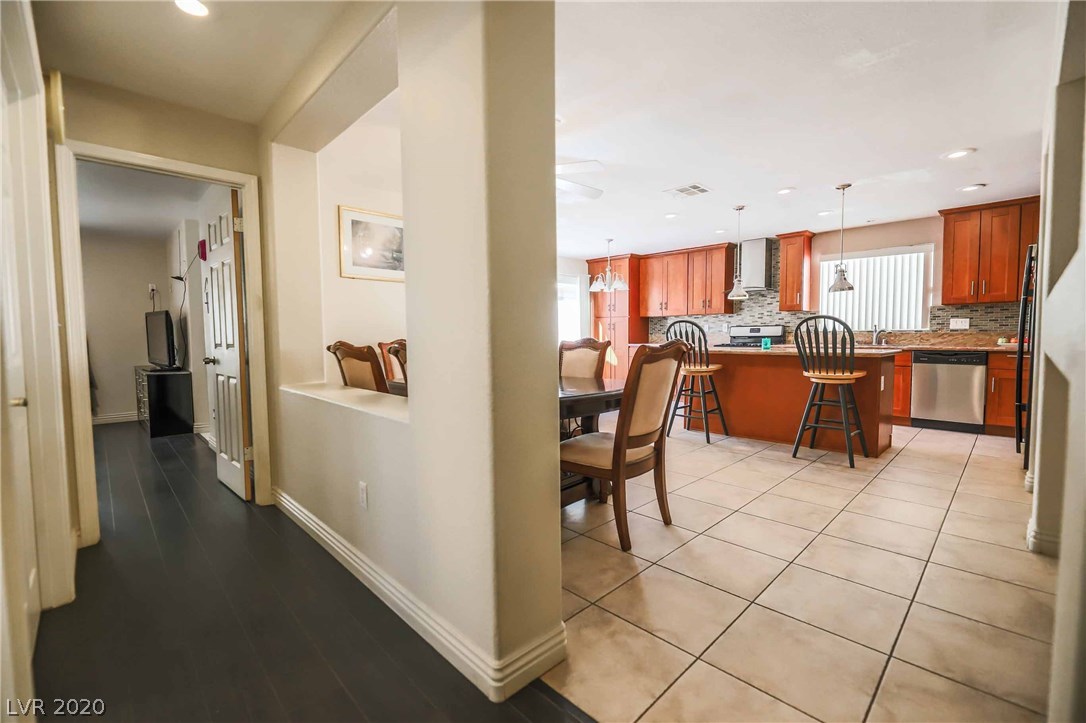 7229 Falling Timber Court Las Vegas, NV 89113 - Photo 17 of 40