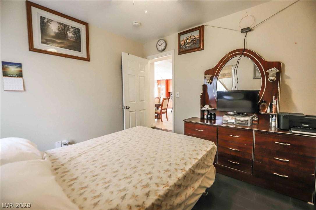 7229 Falling Timber Court Las Vegas, NV 89113 - Photo 19 of 40