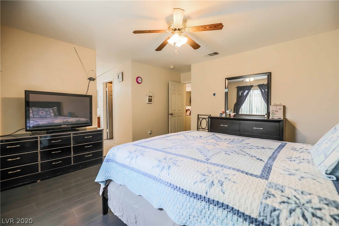 7229 Falling Timber Court Las Vegas, NV 89113 - Photo 26 of 40