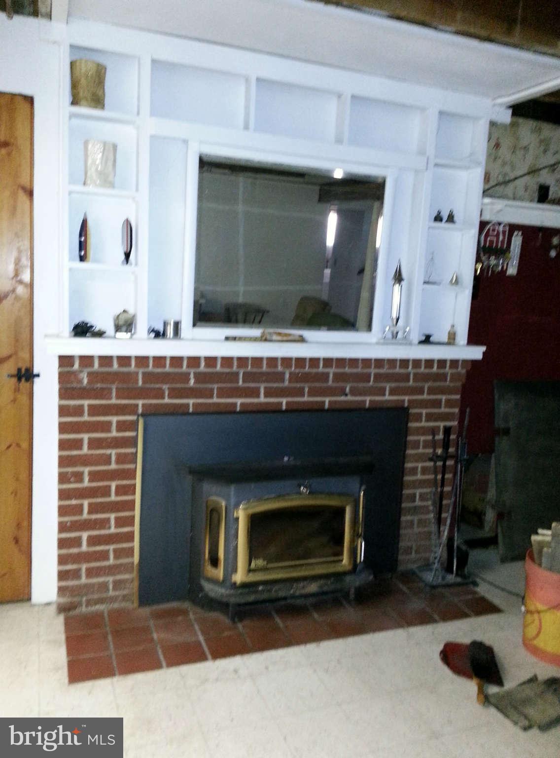 9210 Hines Road Baltimore, MD 21234 - Photo 16 of 26 Family Room
