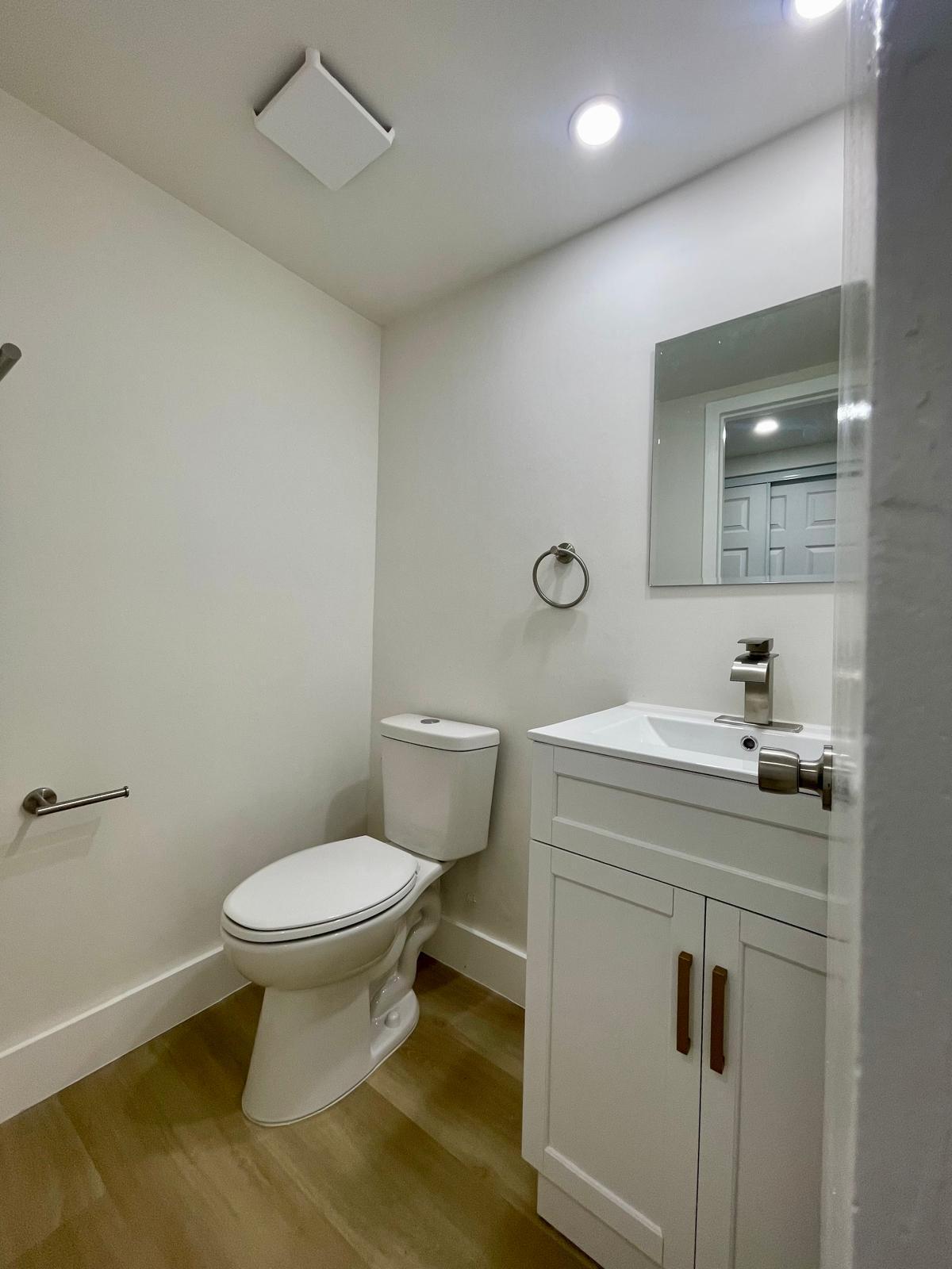 328 Brighton East, Unit H Boca Raton, FL 33434 - Photo 32 of 51 IMG-20250722-WA0041